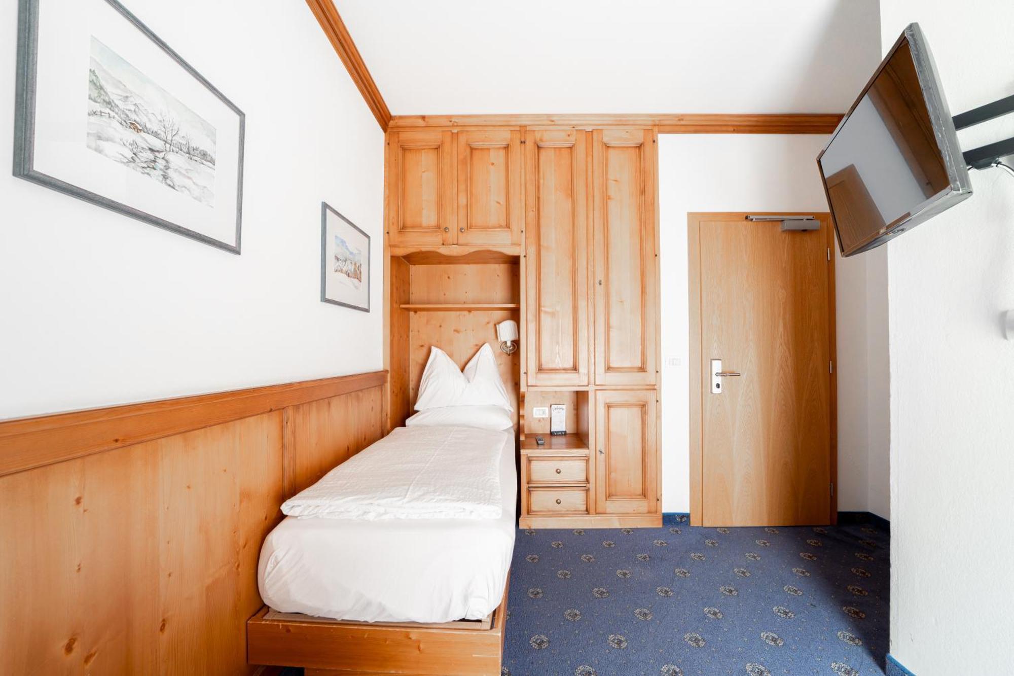 Hotel Europa Dolomites Σέλβα ντι Βαλ Γκαρντένα Εξωτερικό φωτογραφία